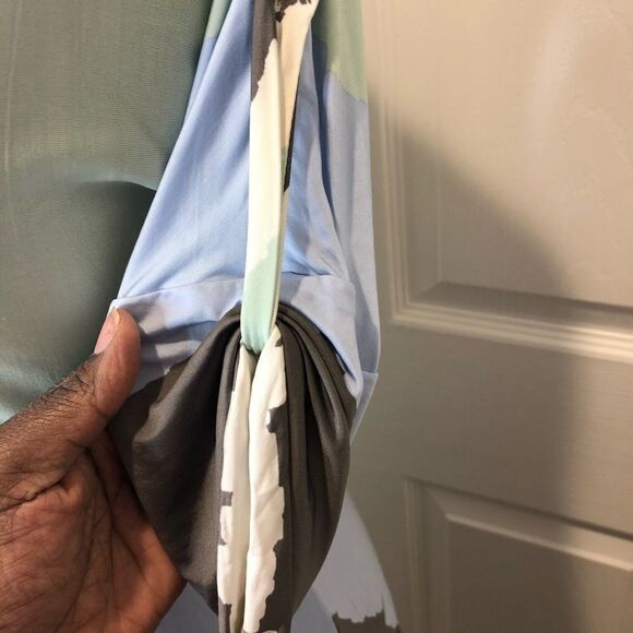 BCBG MAXAZRIA 3/4 sleeve midi dress size small - Picture 10 of 11